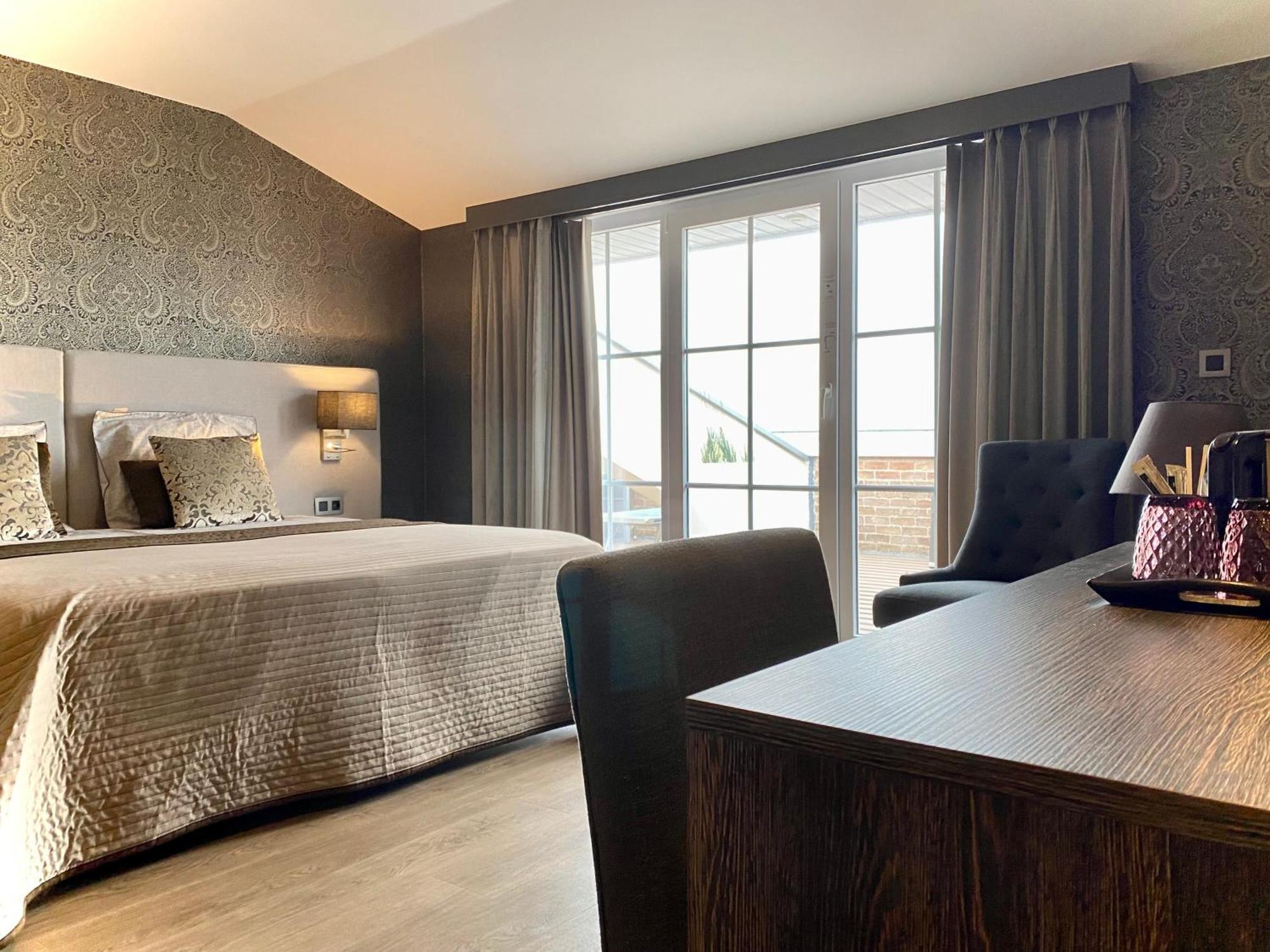 Charmehotel Kruishof Остенде Экстерьер фото